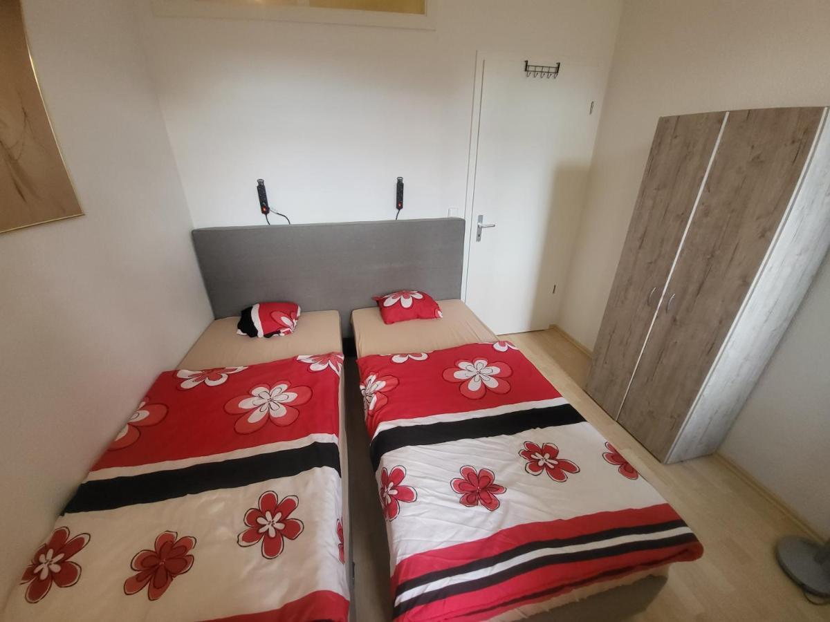 Apartmentzimmer แอร์ฟวร์ท ภายนอก รูปภาพ