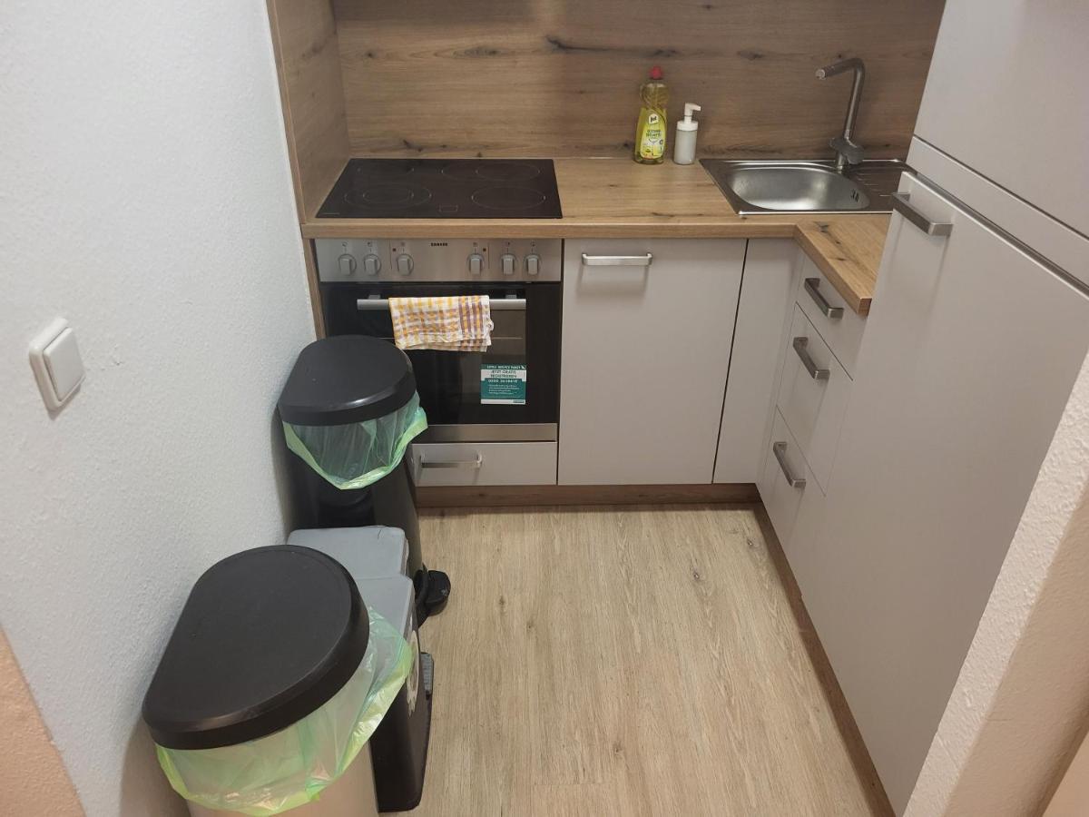 Apartmentzimmer แอร์ฟวร์ท ภายนอก รูปภาพ