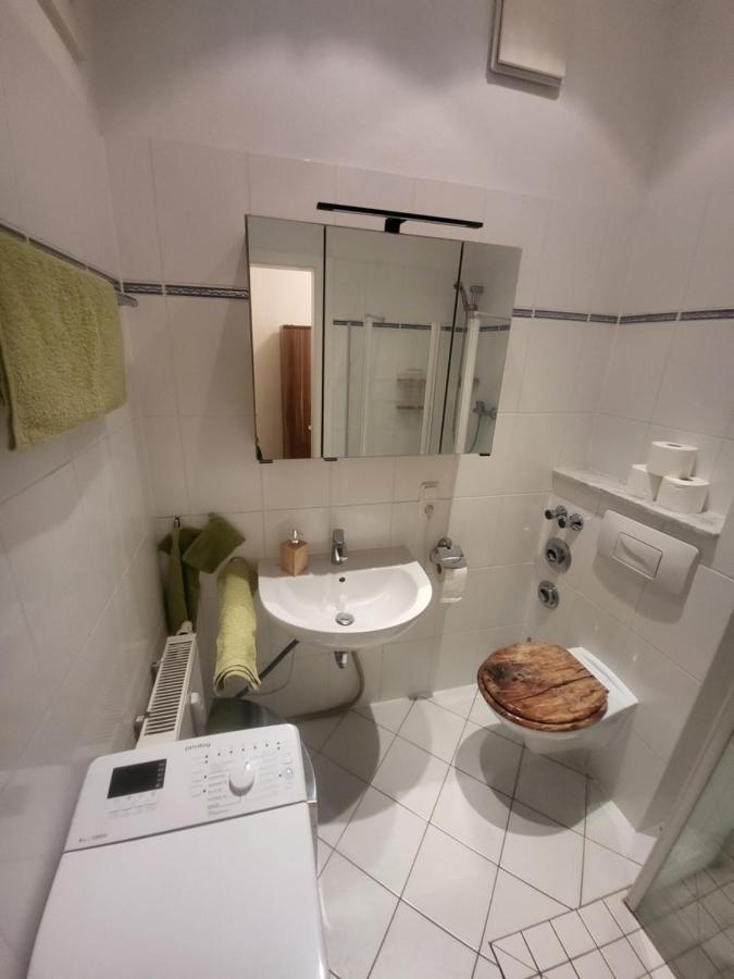 Apartmentzimmer แอร์ฟวร์ท ภายนอก รูปภาพ
