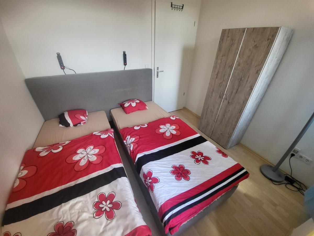 Apartmentzimmer แอร์ฟวร์ท ภายนอก รูปภาพ