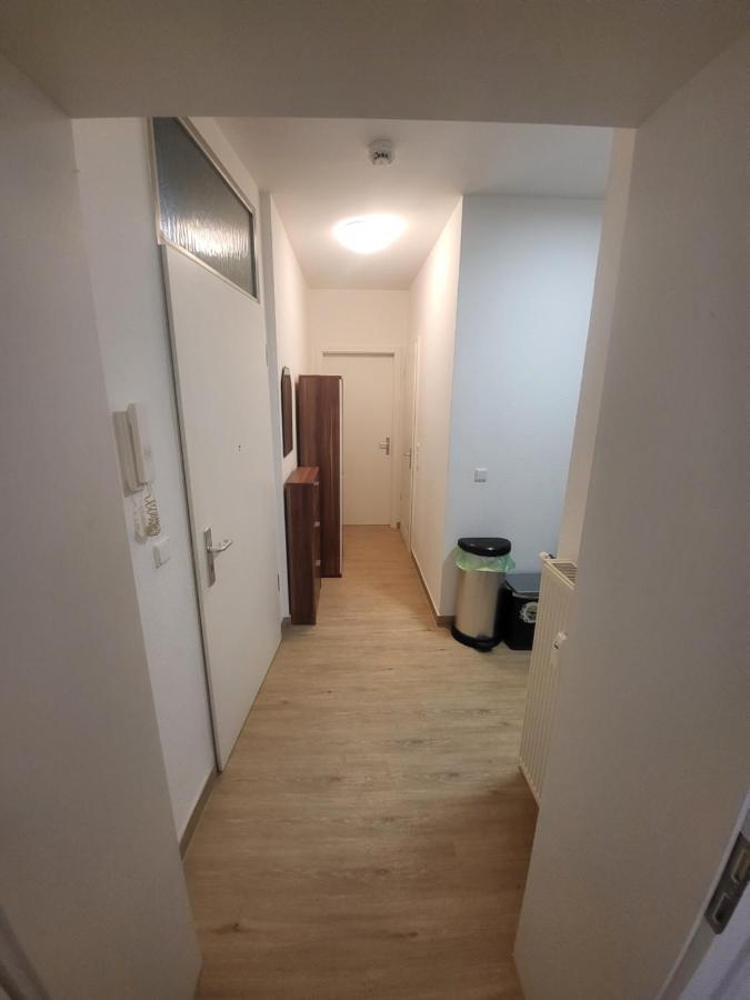 Apartmentzimmer แอร์ฟวร์ท ภายนอก รูปภาพ